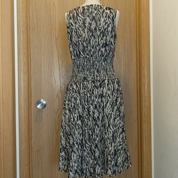 EXPRESS DRESS - Picture 3 of 4